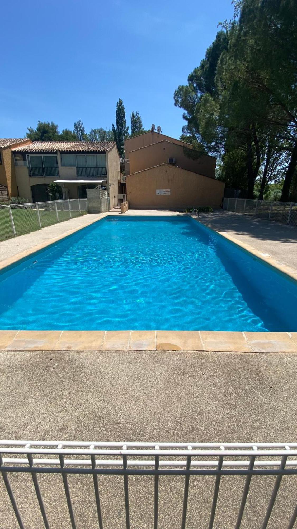 Joli Studio Camargue Lou Rouge Arles Exterior foto